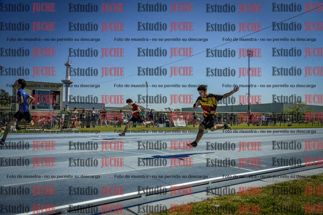 Fotos de los 100 m llanos de varones