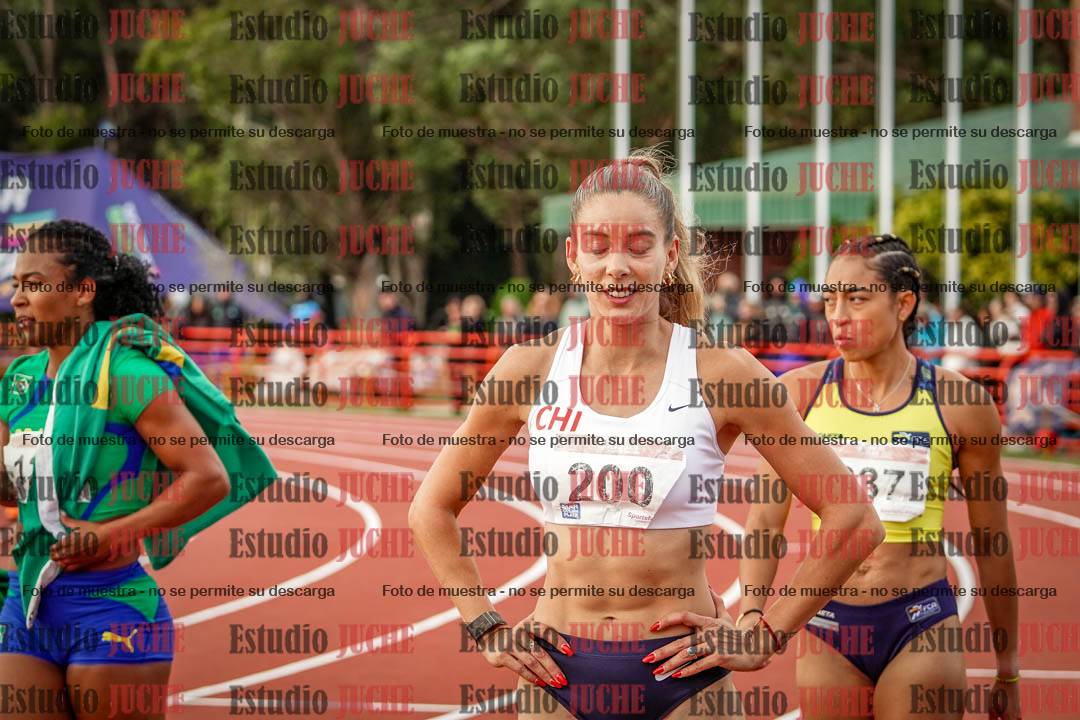 Fotos de algunos extras y podios del día 3