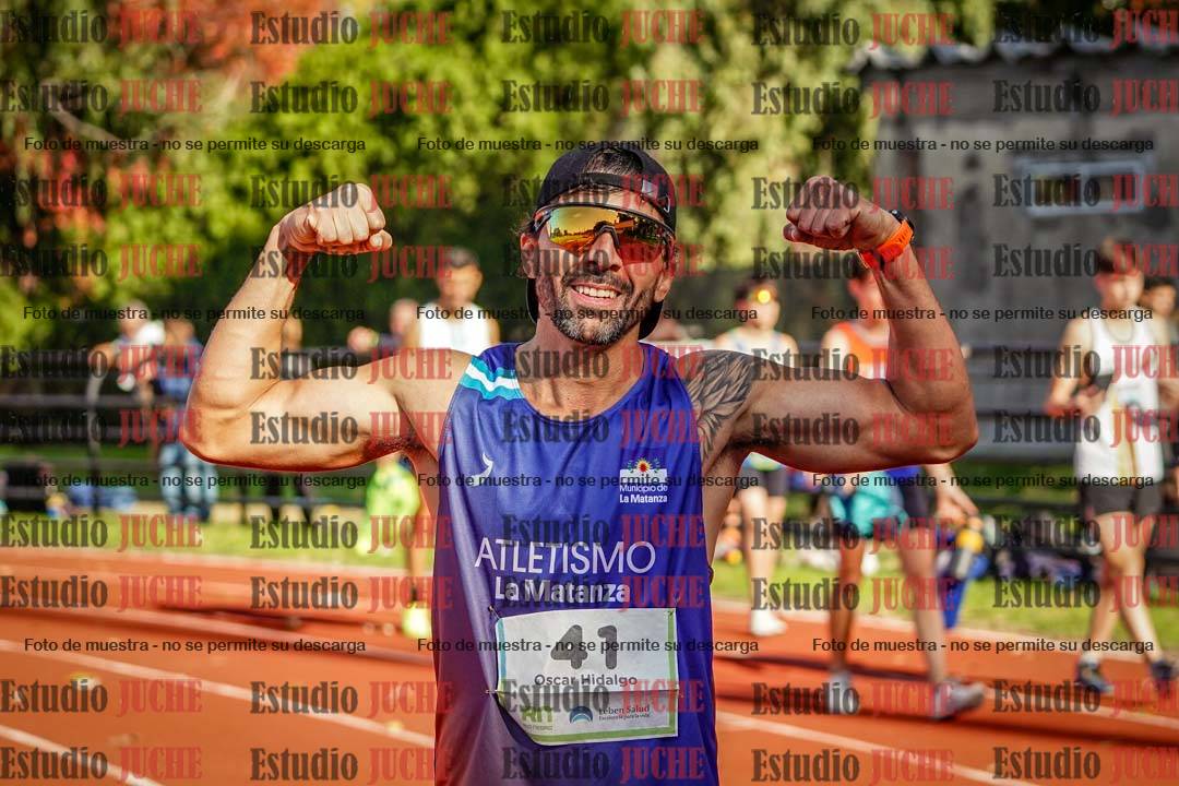 Fotos de los 800 m llanos de varones