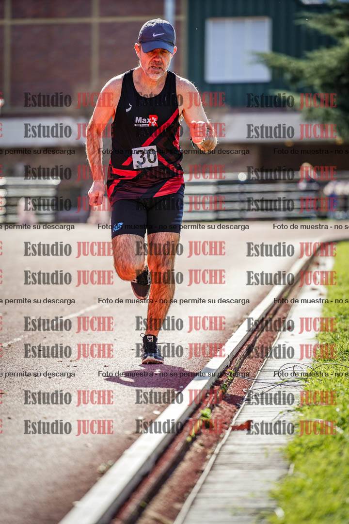 Fotos de los 800 m llanos de varones