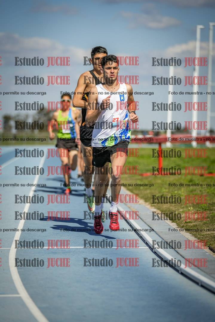 Fotos de los 5000 m llanos de mujeres y varones