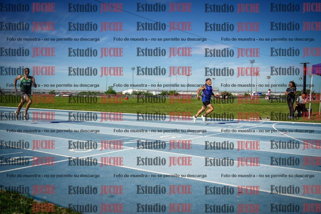 Fotos de los 400 m llanos de varones