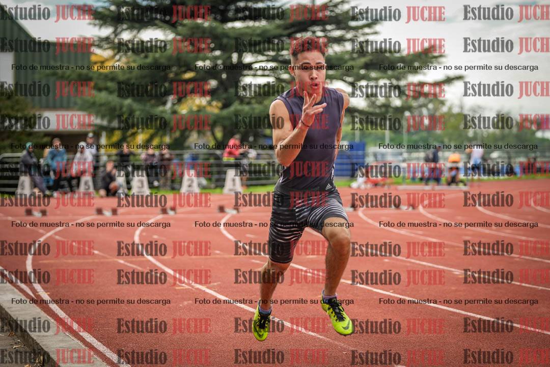 Fotos de los 100 m llanos de varones