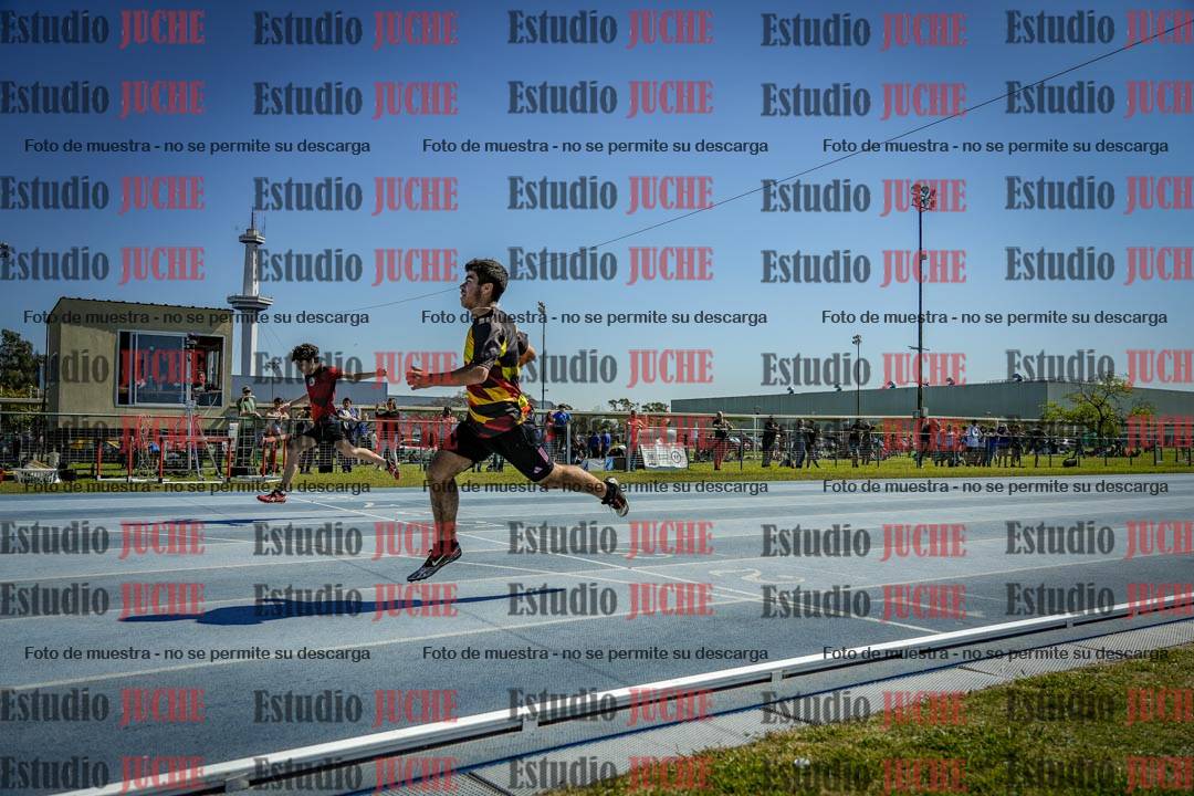 Fotos de los 100 m llanos de varones