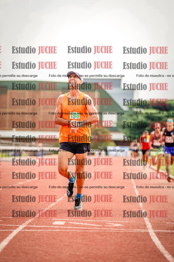 Fotos de los 3000 m llanos de varones