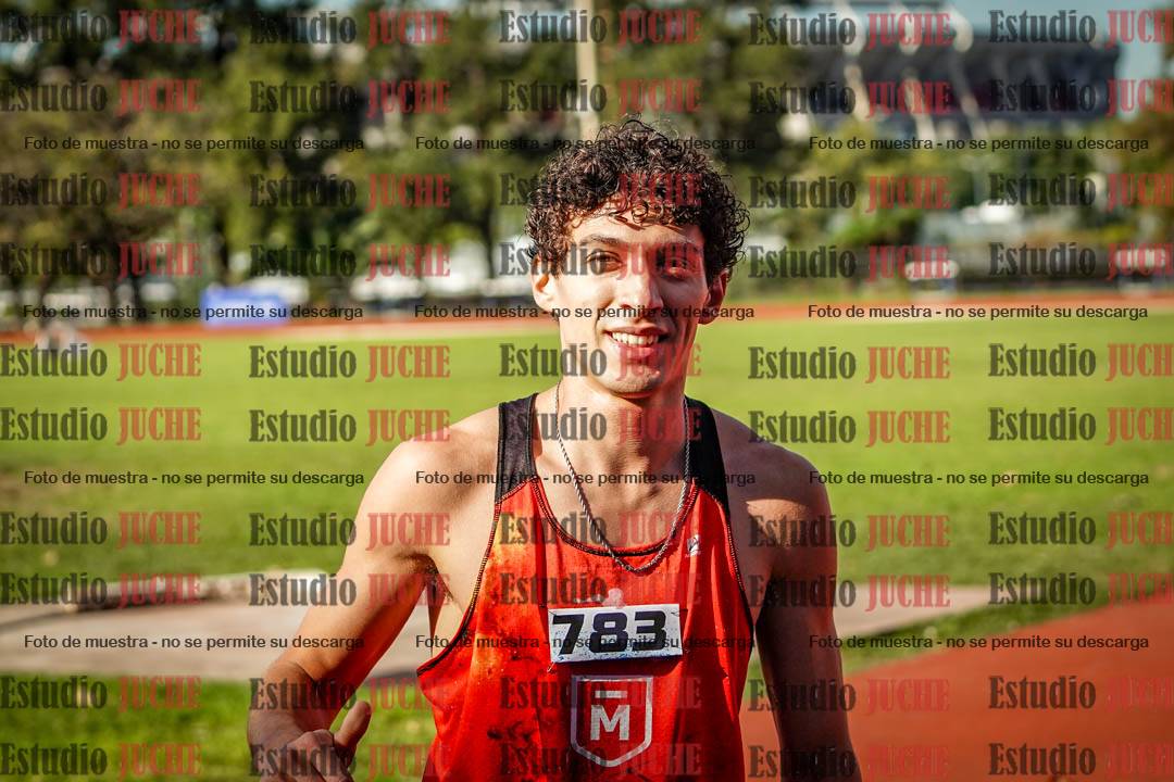 Fotos de los 800 m llanos de varones