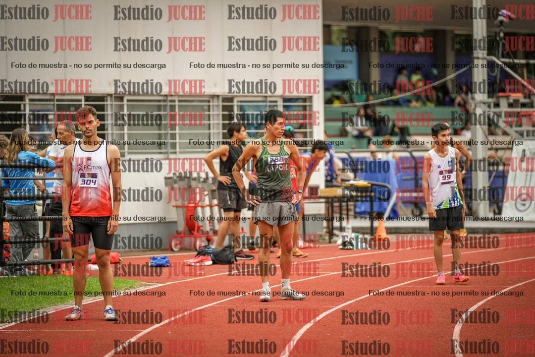 Fotos de los 800 m llanos de varones
