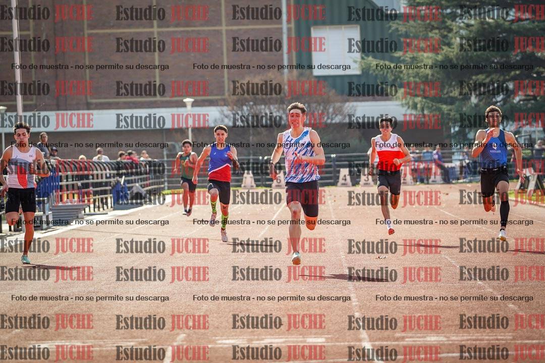 Fotos de los 200 m llanos de varones