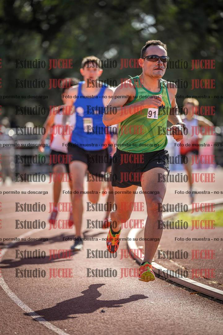 Fotos de los 800 m llanos de varones