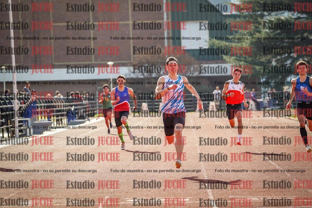 Fotos de los 200 m llanos de varones