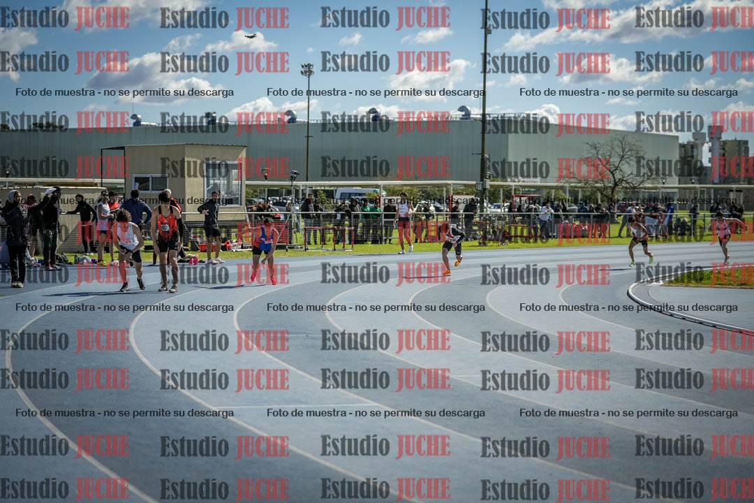 Fotos de los 800 m llanos de varones