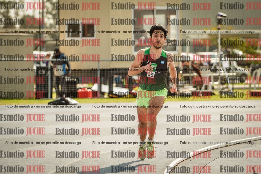 Fotos de los 800 m llanos de varones