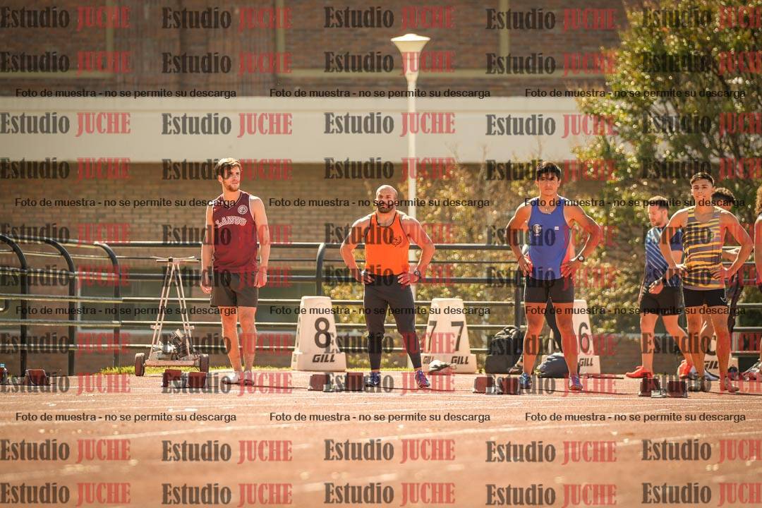 Fotos de los 100 m llanos de varones