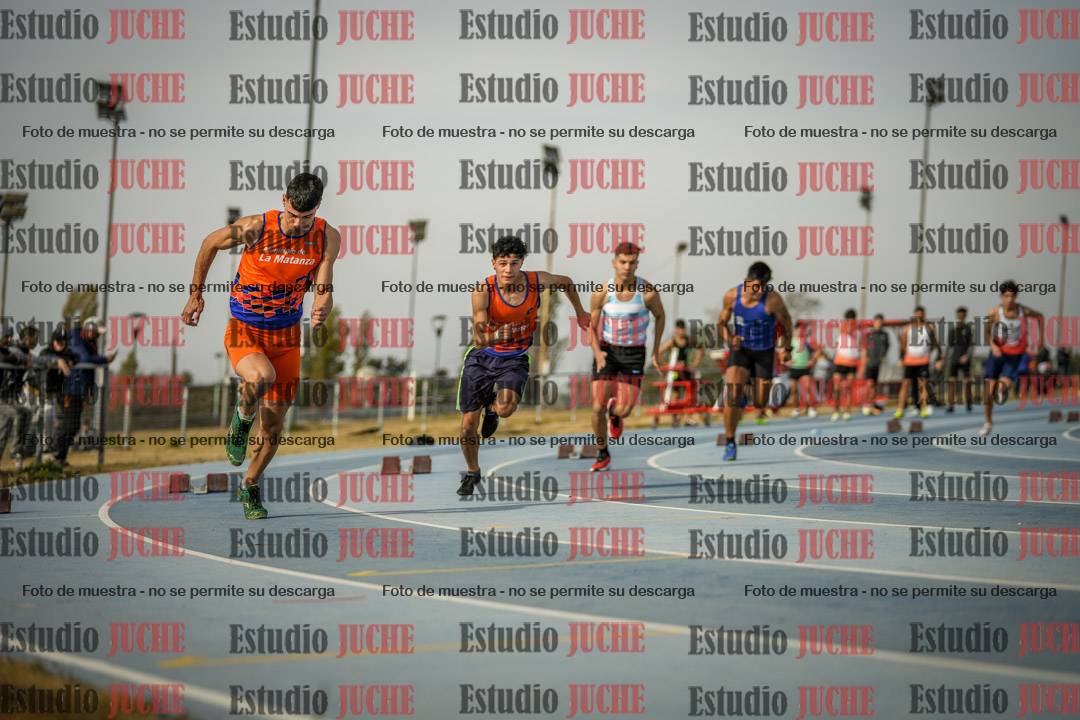 Fotos de los 200 m llanos de varones