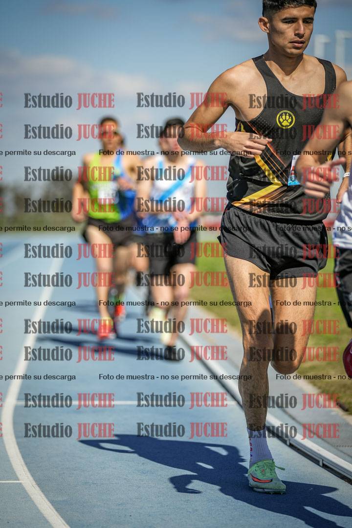 Fotos de los 5000 m llanos de mujeres y varones