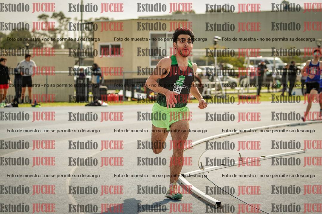 Fotos de los 800 m llanos de varones