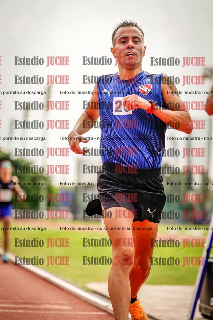 Fotos de los 3000 m llanos de varones