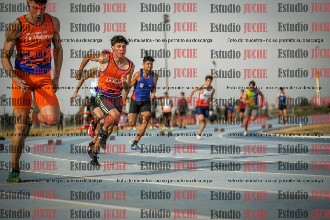 Fotos de los 200 m llanos de varones