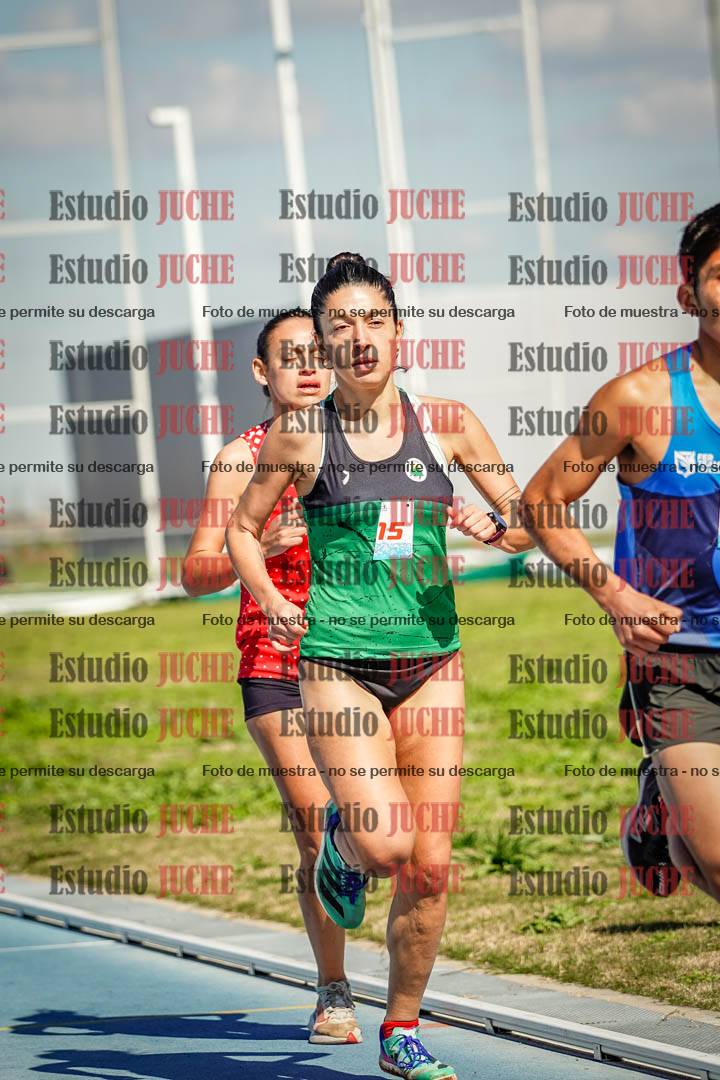 Fotos de los 5000 m llanos de mujeres y varones