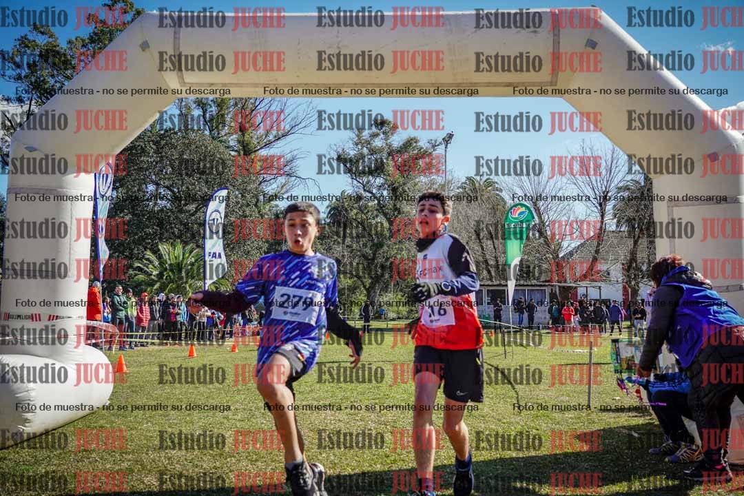 Fotos de la llegada del cross de 3000 m
