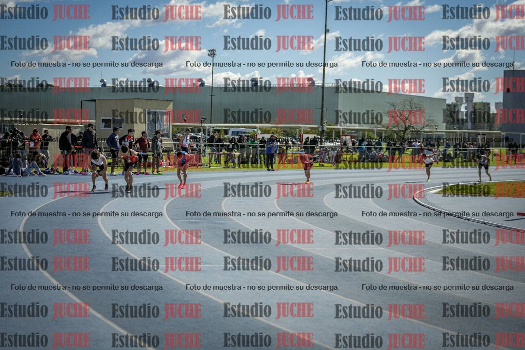 Fotos de los 800 m llanos de varones