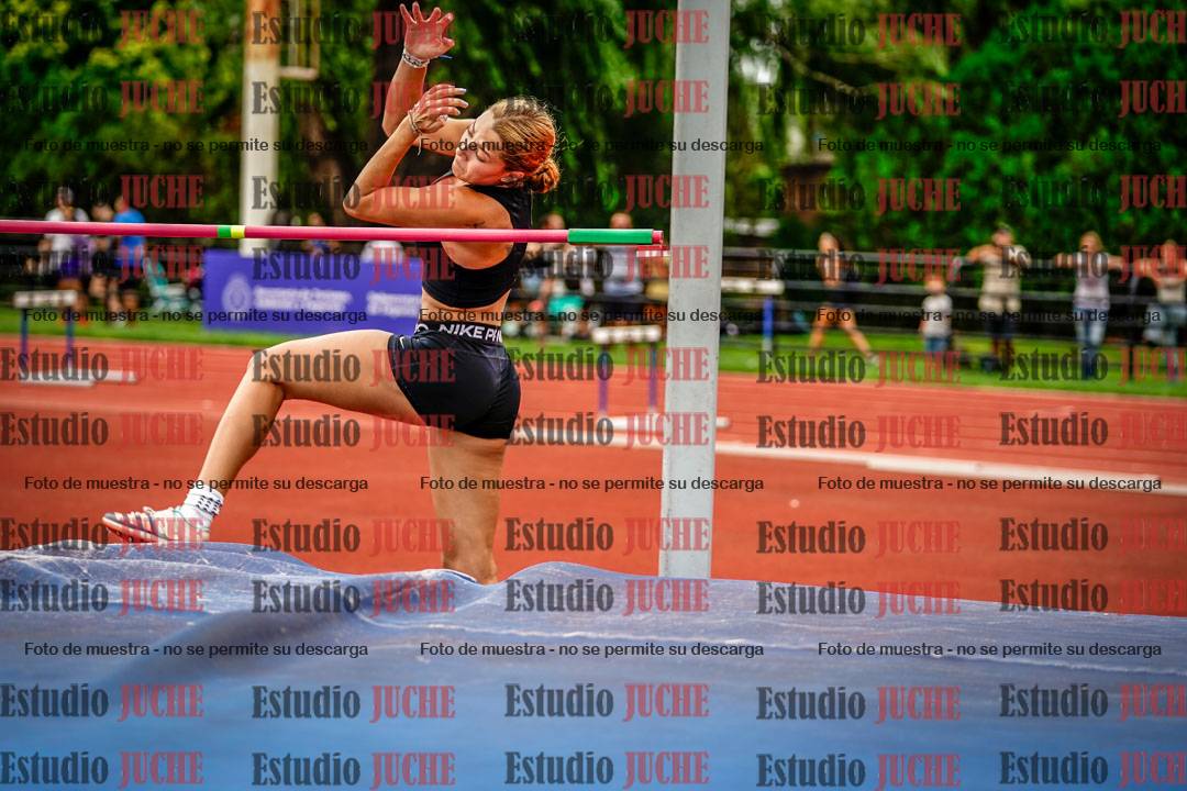 Fotos del salto en alto de mujeres