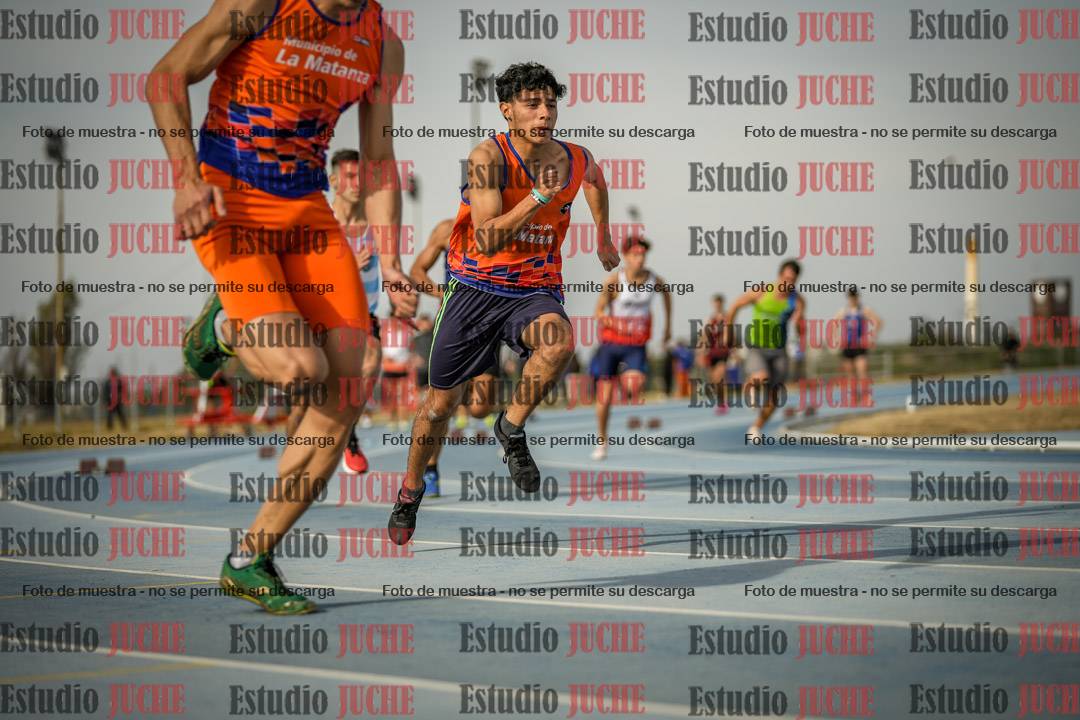 Fotos de los 200 m llanos de varones