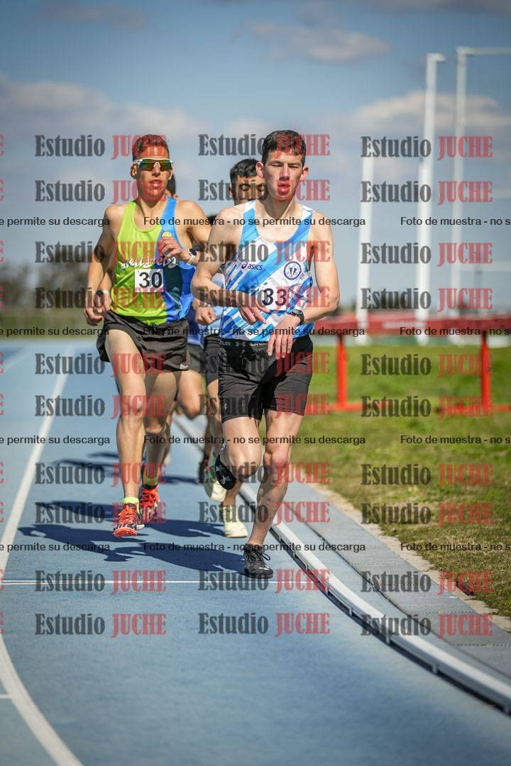 Fotos de los 5000 m llanos de mujeres y varones