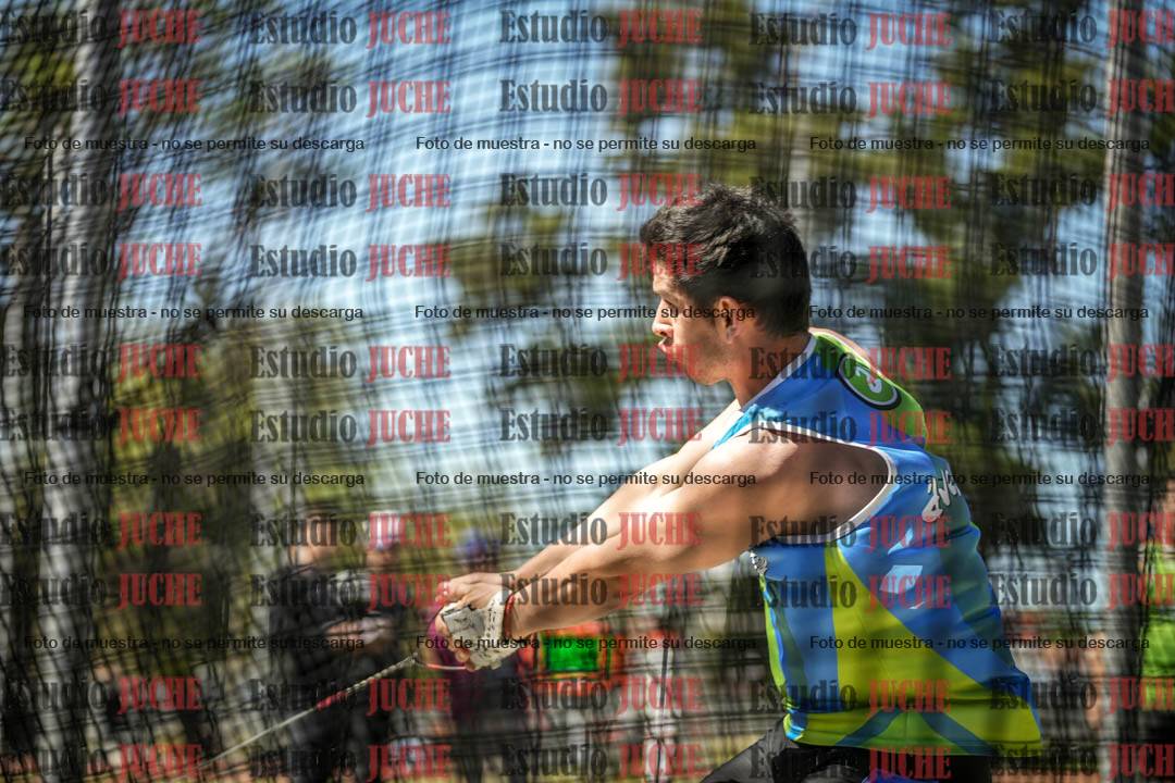 Fotos del lanzamiento de martillo de varones