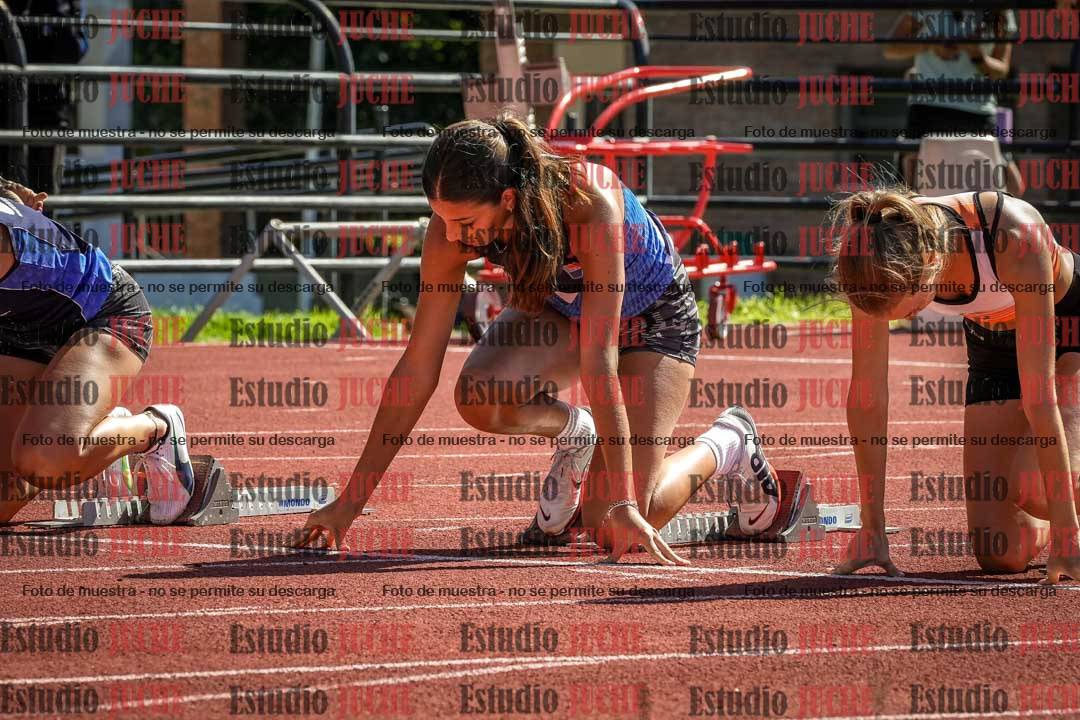 Fotos de los 100 m con vallas de mujeres