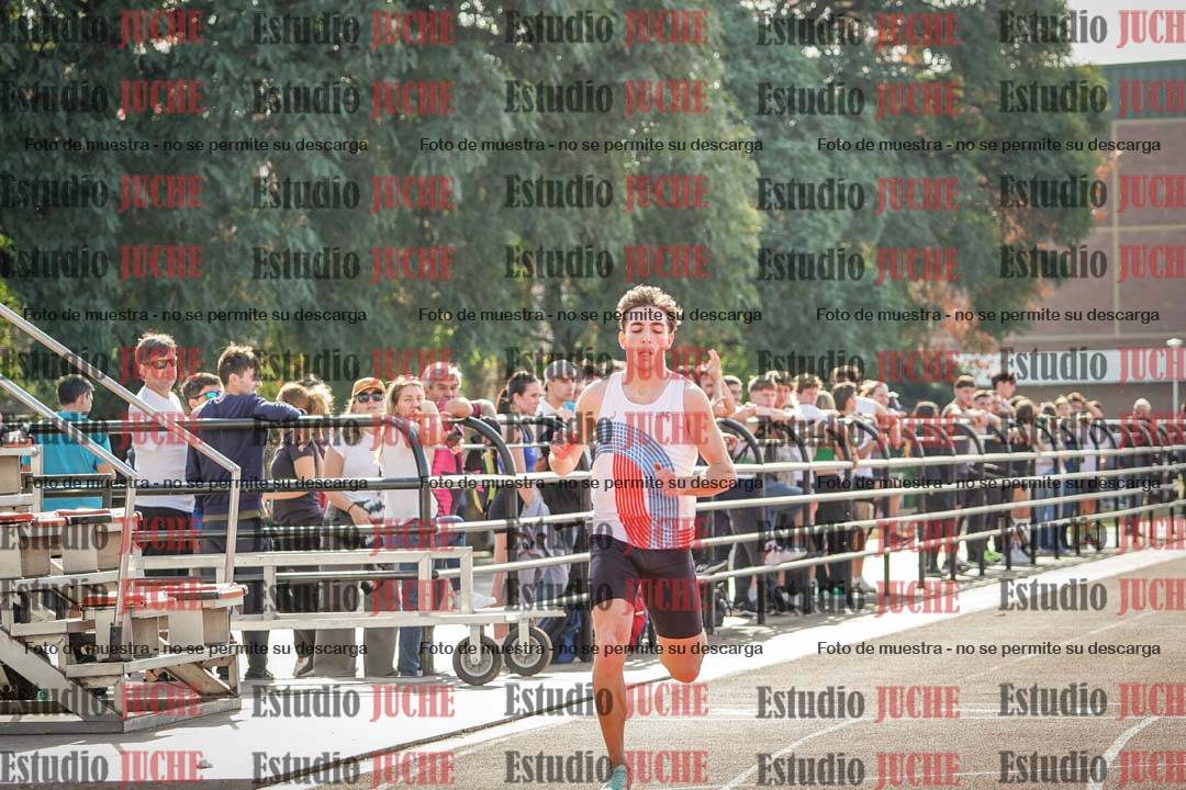 Fotos de los 200 m llanos de varones