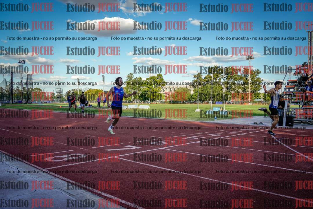 Fotos de los 400 m llanos de varones