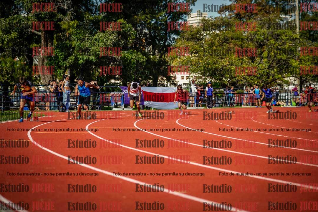 Fotos de los 200 m llanos de varones