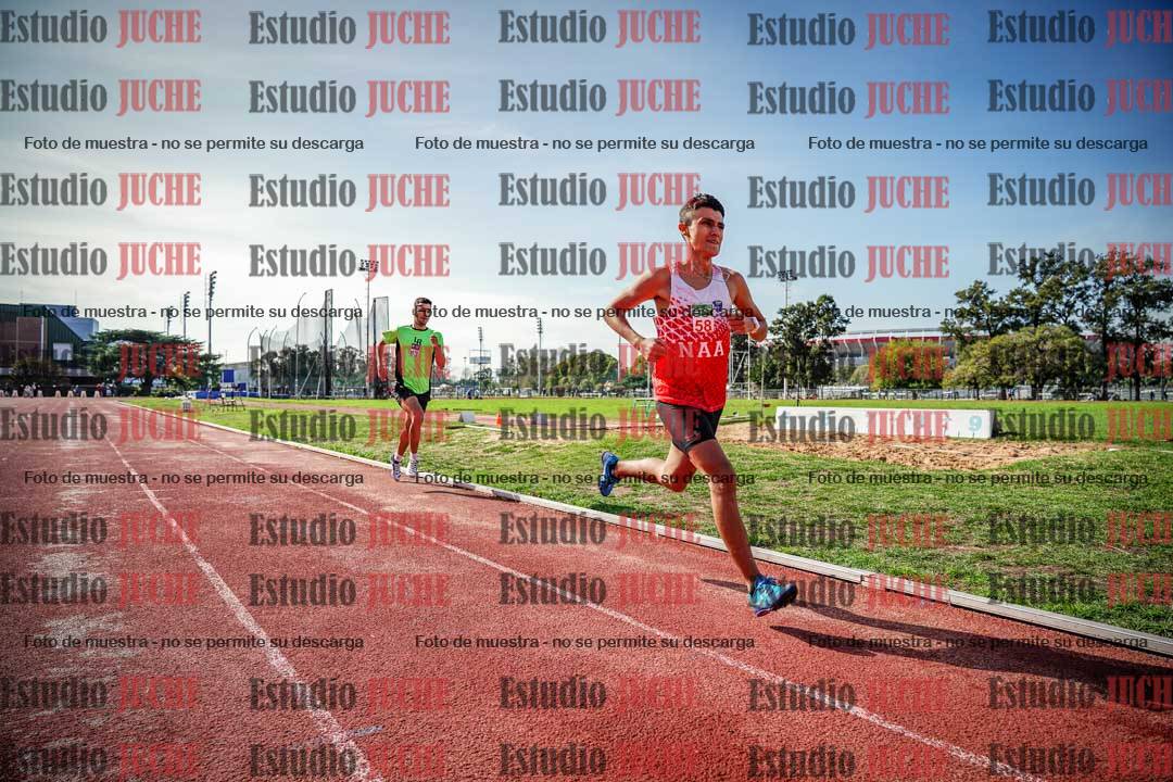 Fotos de los 800 m llanos de varones