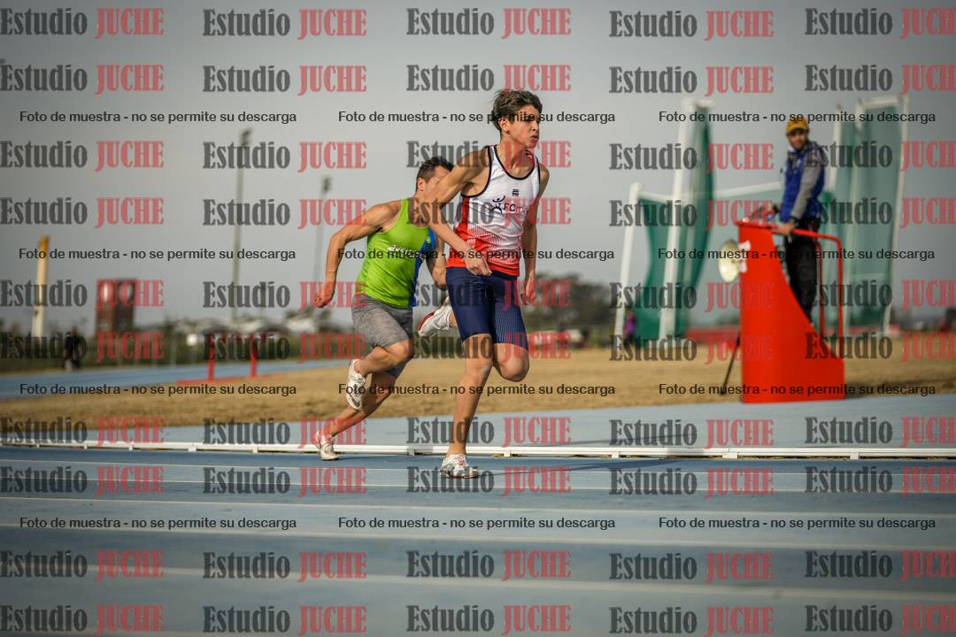 Fotos de los 200 m llanos de varones