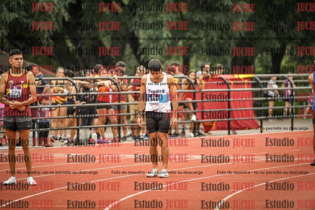 Fotos de los 800 m llanos de varones
