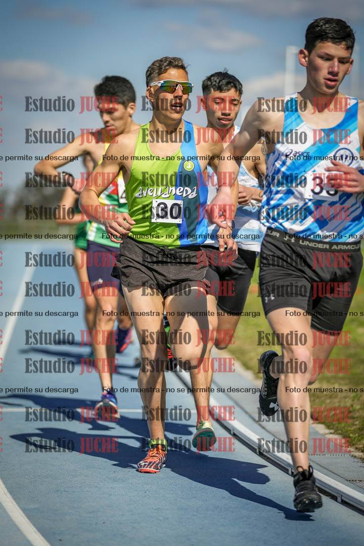 Fotos de los 5000 m llanos de mujeres y varones