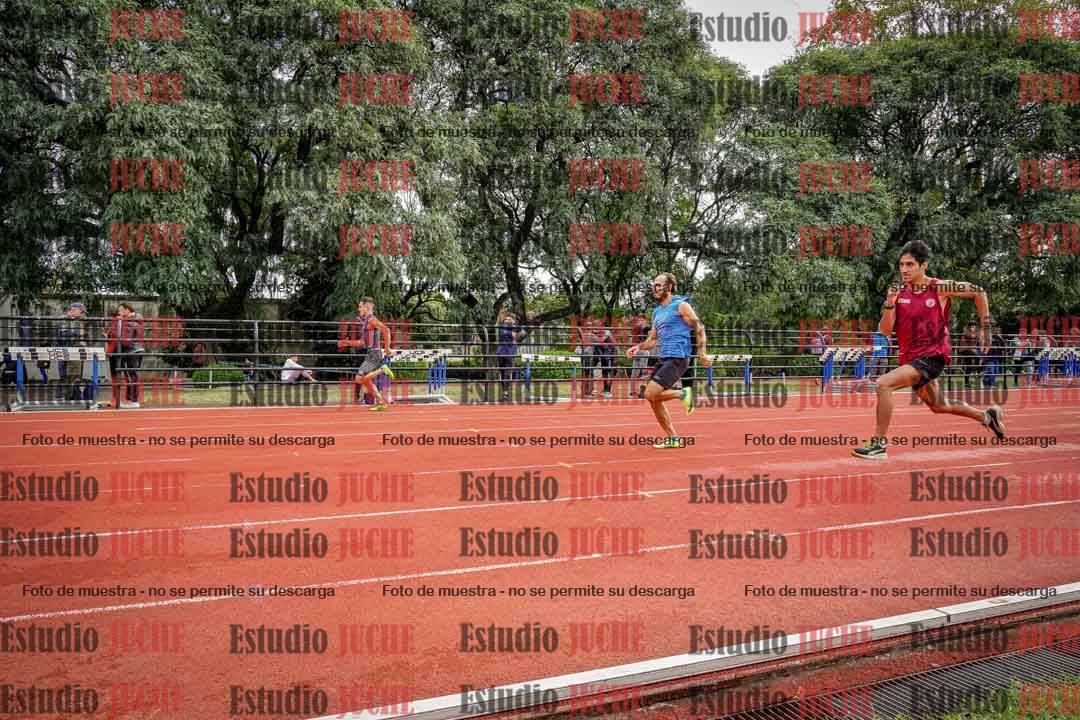Fotos de los 100 m llanos de varones