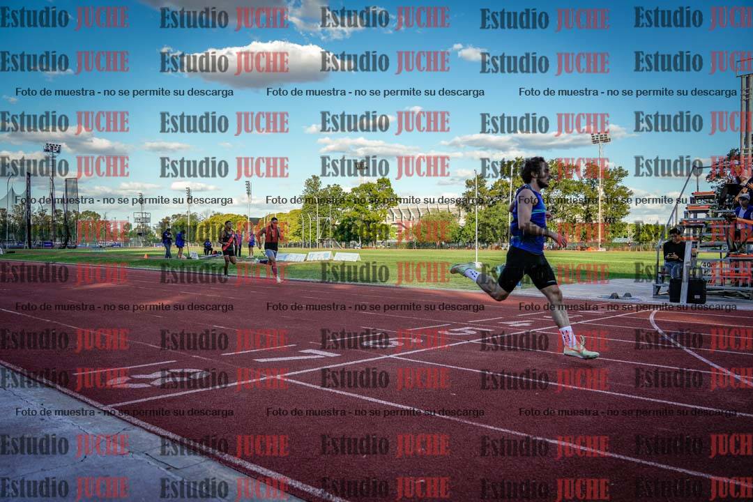 Fotos de los 400 m llanos de varones