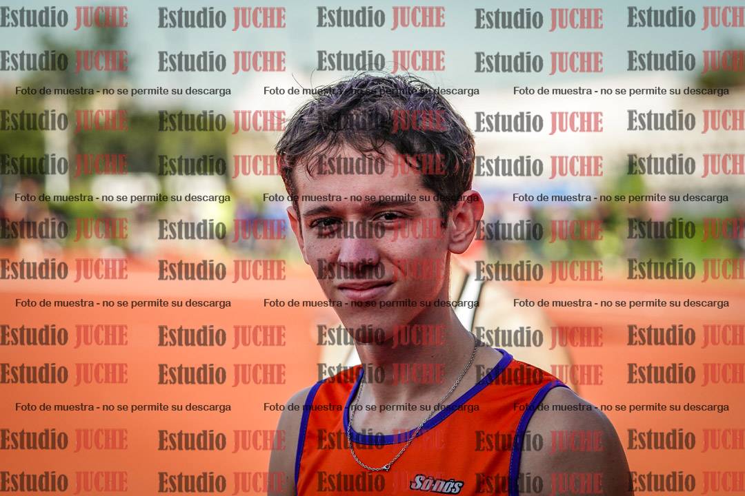 Fotos de los 800 m llanos de varones