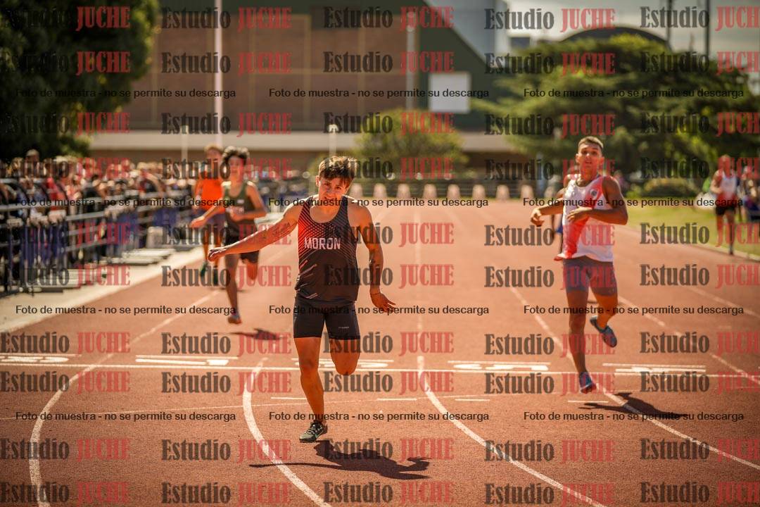 Fotos de los 400 m llanos de varones