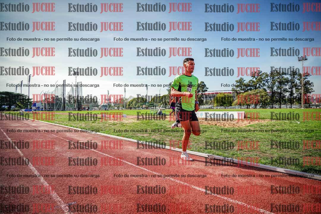 Fotos de los 800 m llanos de varones
