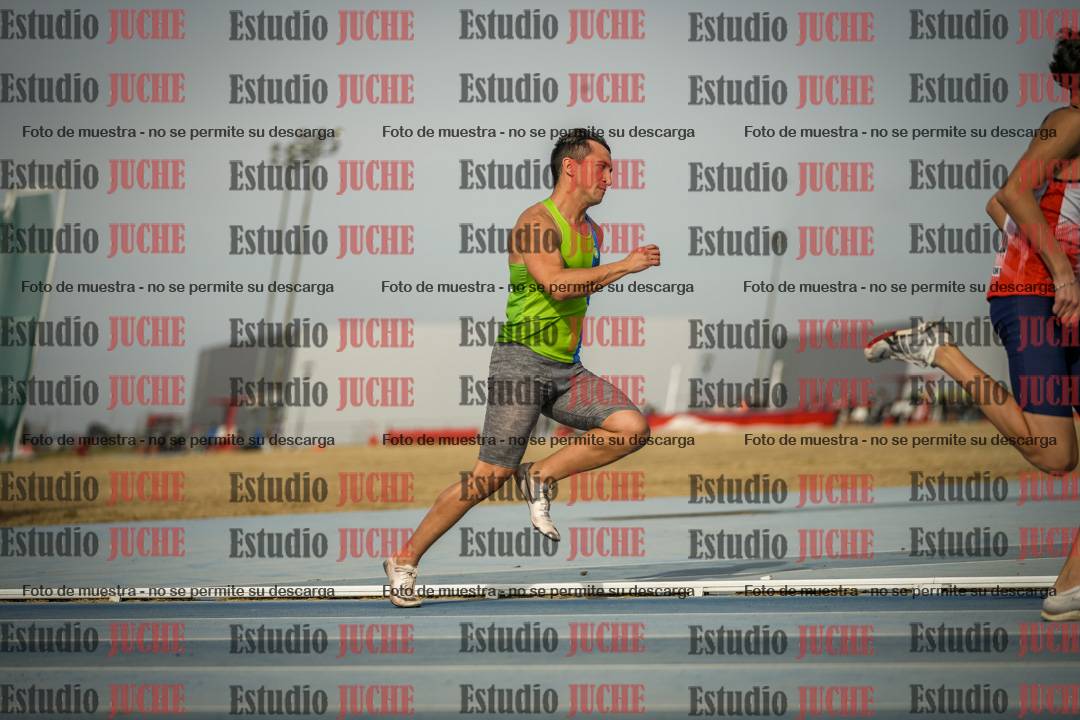 Fotos de los 200 m llanos de varones