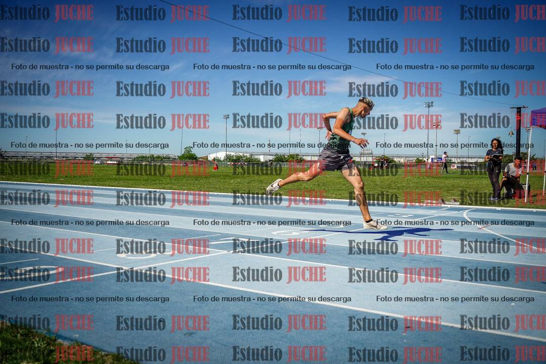Fotos de los 400 m llanos de varones