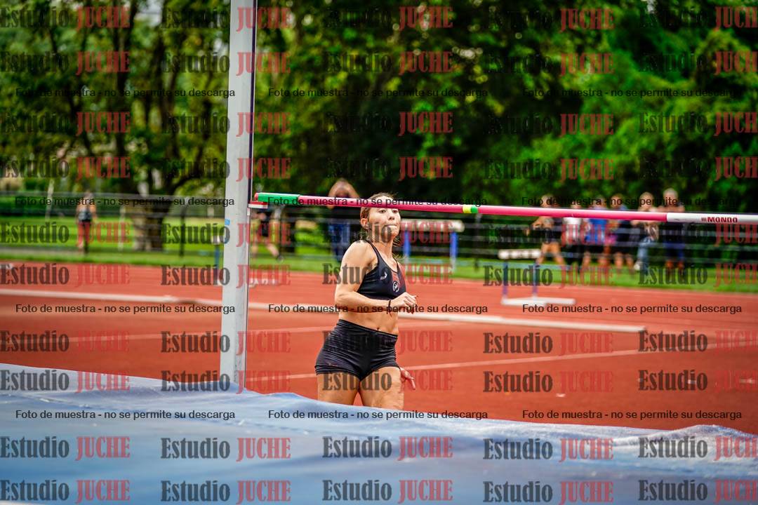 Fotos del salto en alto de mujeres