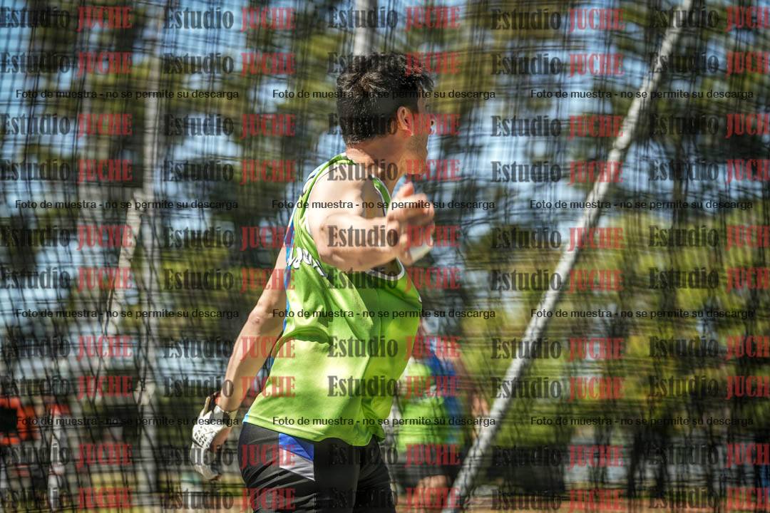 Fotos del lanzamiento de martillo de varones