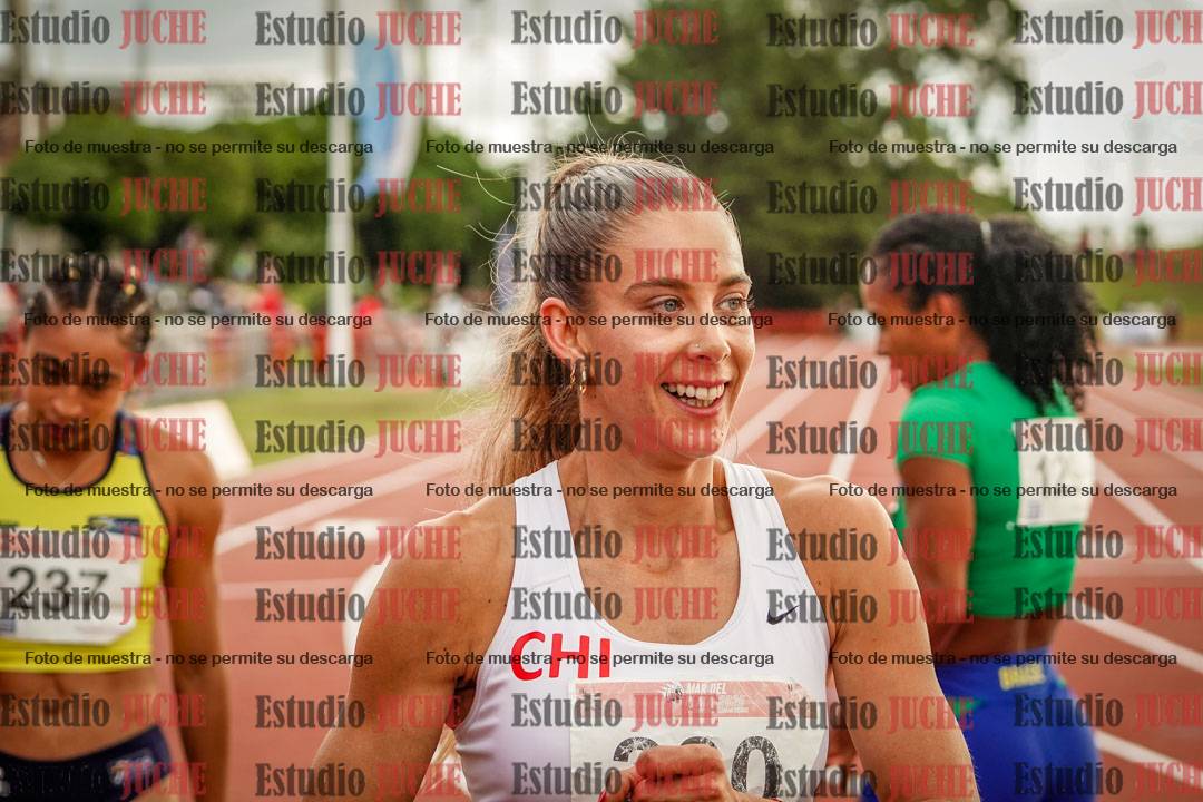Fotos de algunos extras y podios del día 3