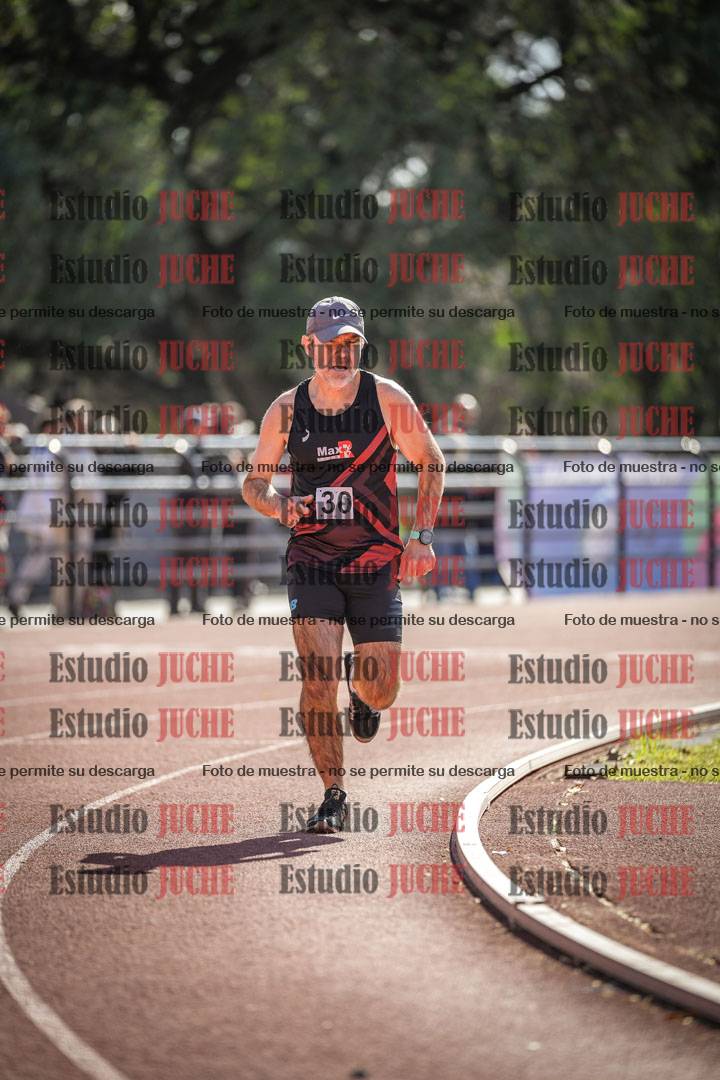 Fotos de los 800 m llanos de varones