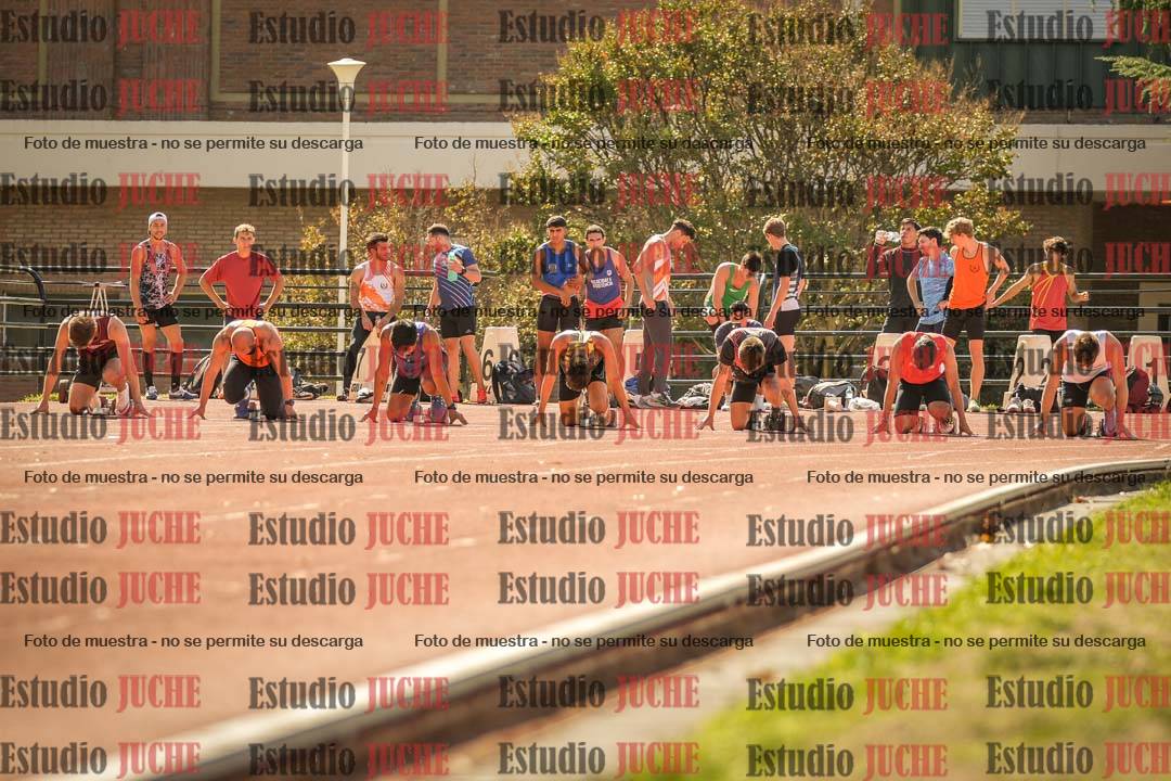 Fotos de los 100 m llanos de varones