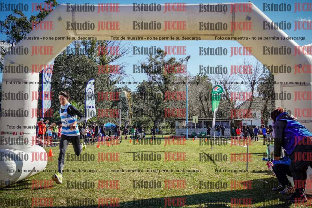Fotos de la llegada del cross de 3000 m